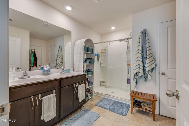 1421 Gress Mag Mountain, Kingsport, TN 37660
