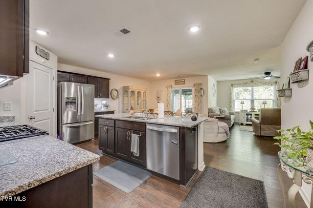 1421 Gress Mag Mountain, Kingsport, TN 37660