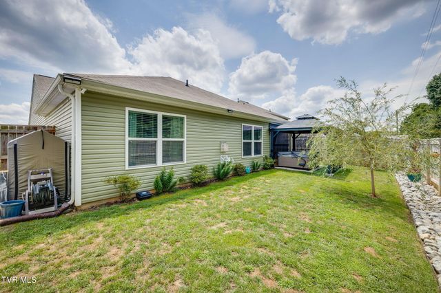 1421 Gress Mag Mountain, Kingsport, TN 37660