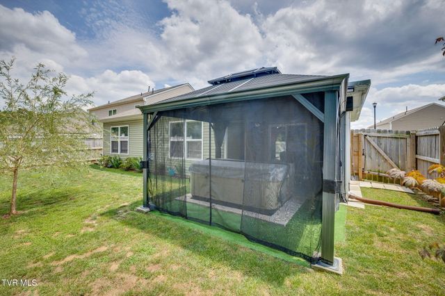 1421 Gress Mag Mountain, Kingsport, TN 37660