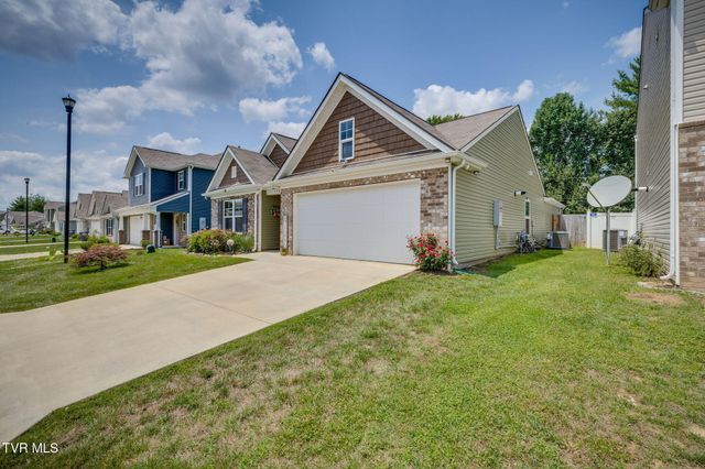 1421 Gress Mag Mountain, Kingsport, TN 37660