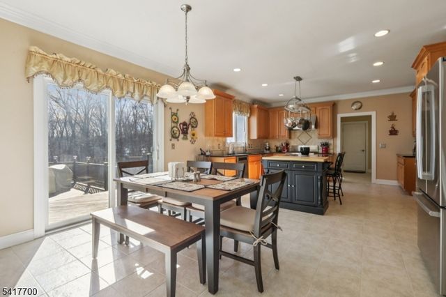 49 Boonton Ave, Kinnelon Boro, NJ 07405