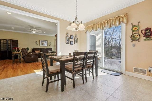 49 Boonton Ave, Kinnelon Boro, NJ 07405