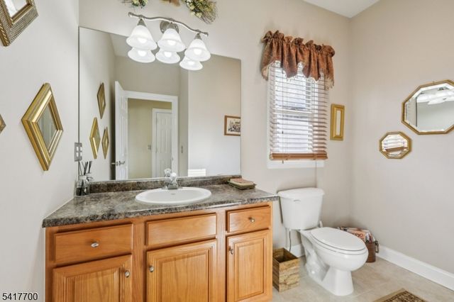 49 Boonton Ave, Kinnelon Boro, NJ 07405