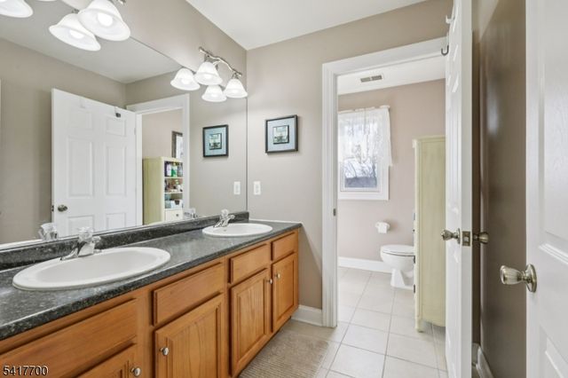 49 Boonton Ave, Kinnelon Boro, NJ 07405