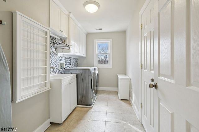 49 Boonton Ave, Kinnelon Boro, NJ 07405