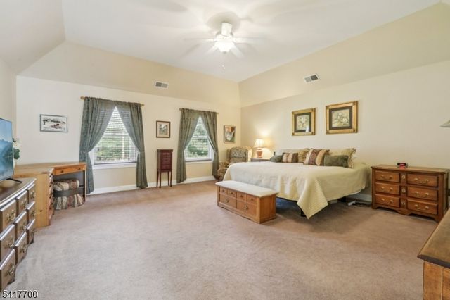 49 Boonton Ave, Kinnelon Boro, NJ 07405