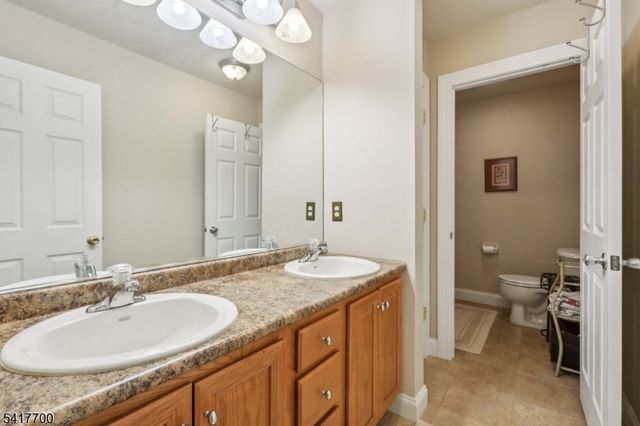 49 Boonton Ave, Kinnelon Boro, NJ 07405