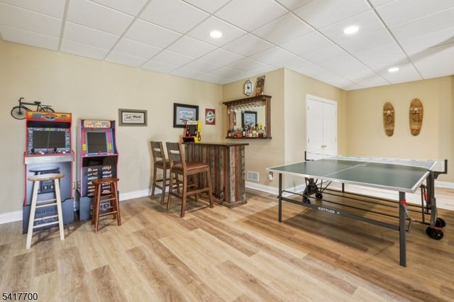 49 Boonton Ave, Kinnelon Boro, NJ 07405