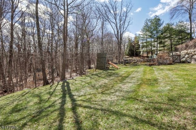 49 Boonton Ave, Kinnelon Boro, NJ 07405