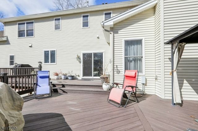 49 Boonton Ave, Kinnelon Boro, NJ 07405