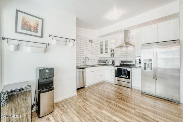 4209 E ACOMA Drive, Phoenix, AZ 85032