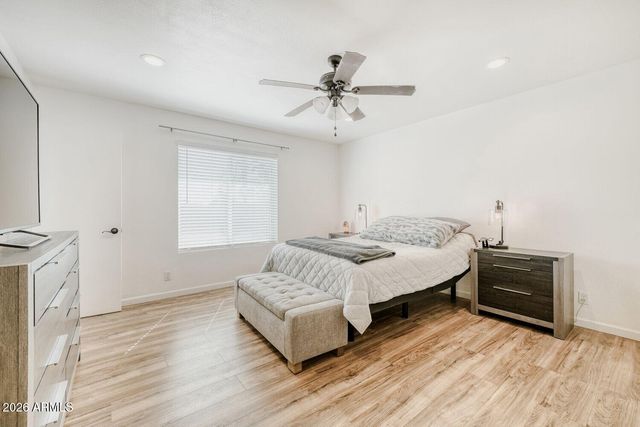 4209 E ACOMA Drive, Phoenix, AZ 85032