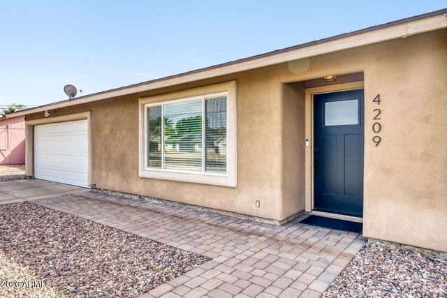 4209 E ACOMA Drive, Phoenix, AZ 85032