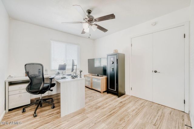 4209 E ACOMA Drive, Phoenix, AZ 85032