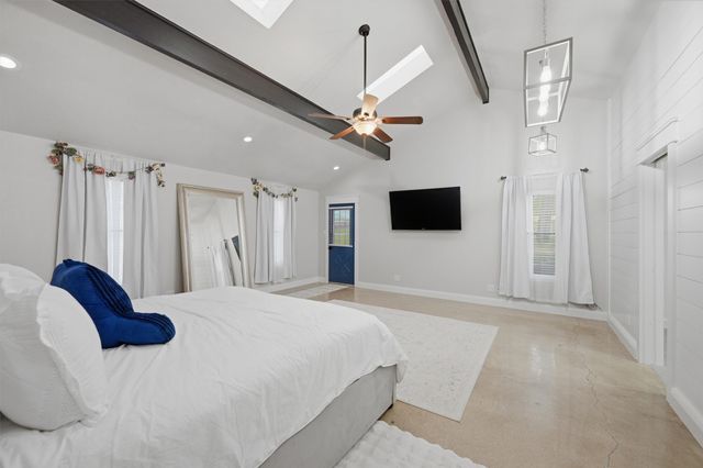 711 County Road 162, Gainesville, TX 76240