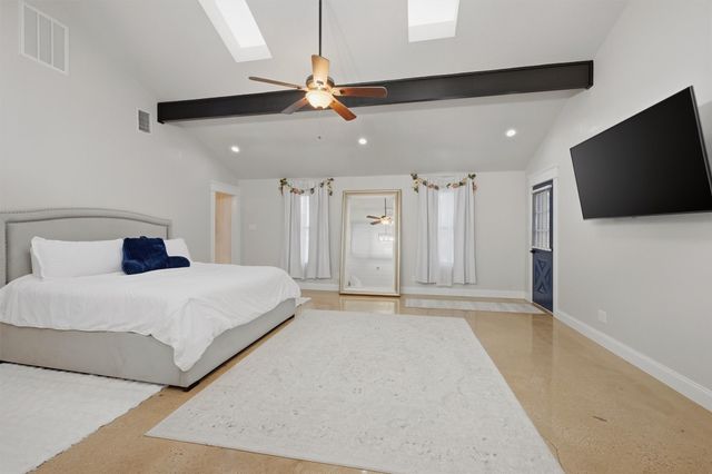 711 County Road 162, Gainesville, TX 76240