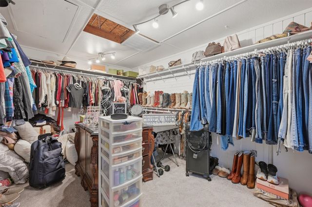 711 County Road 162, Gainesville, TX 76240