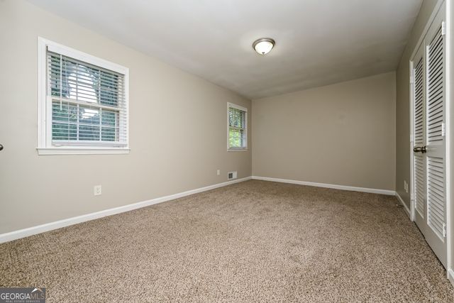 2216 Country Club Drive SE, Conyers, GA 30013