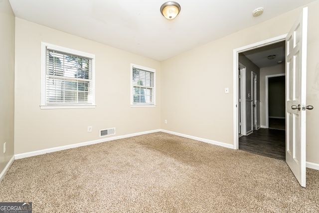 2216 Country Club Drive SE, Conyers, GA 30013