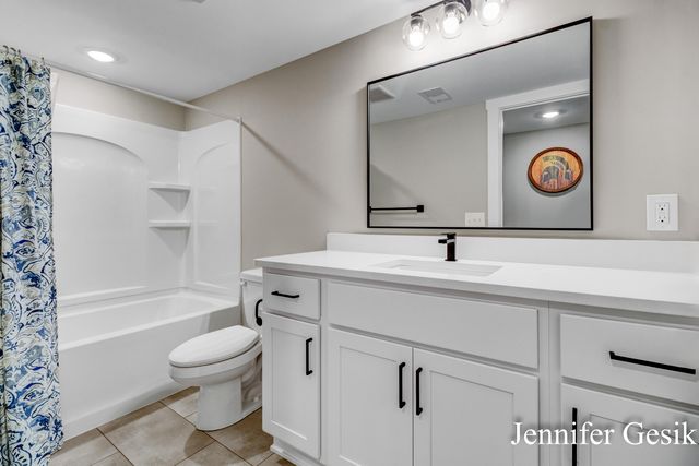 12020 Alden Court Ne, Vergennes Twp, MI 49331