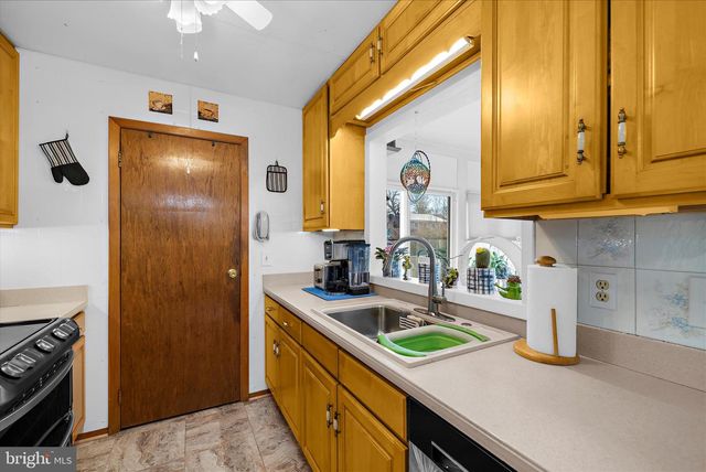 675 211TH ST, Pasadena, MD 21122