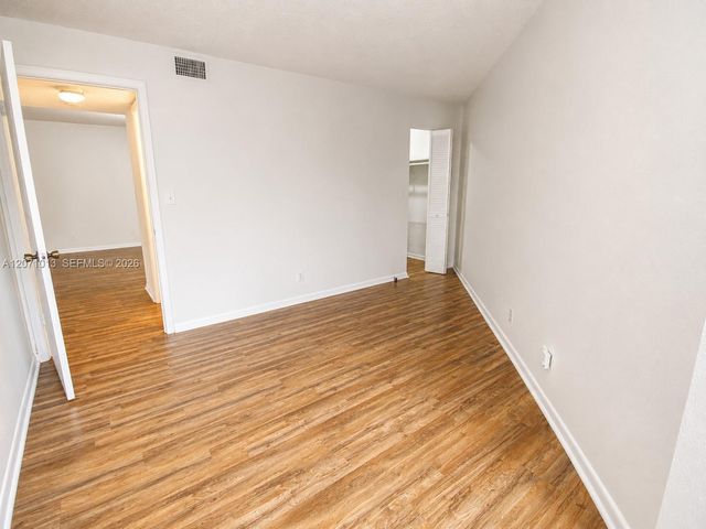 1820 N Congress Avenue 305, West Palm Beach, FL 33401