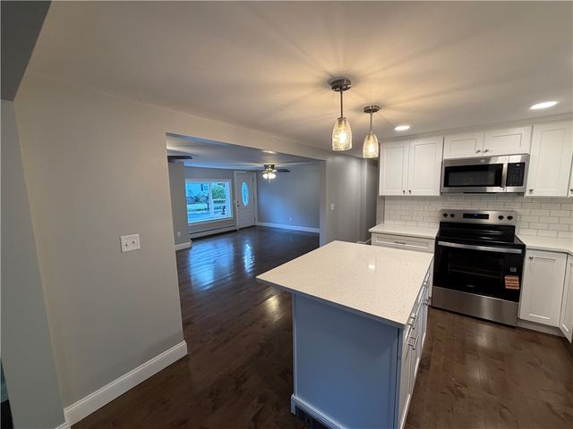 65 Angus Street, Coventry, RI 02816