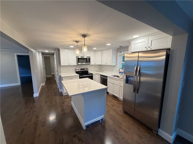 65 Angus Street, Coventry, RI 02816