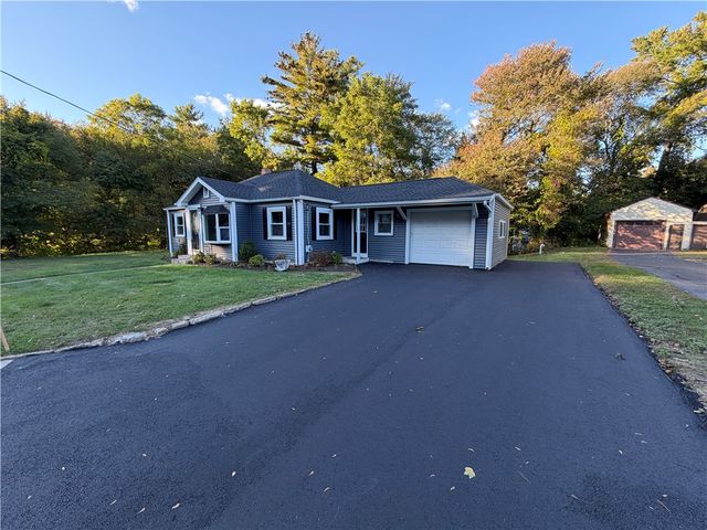 65 Angus Street, Coventry, RI 02816