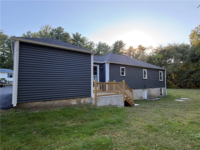 65 Angus Street, Coventry, RI 02816