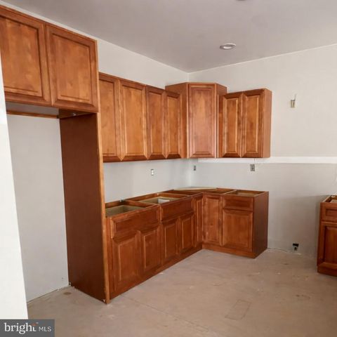 1206 PLYMOUTH AVE, Bristol, PA 19007