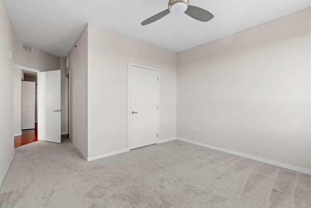 929 Portland Avenue 2005, Minneapolis, MN 55404
