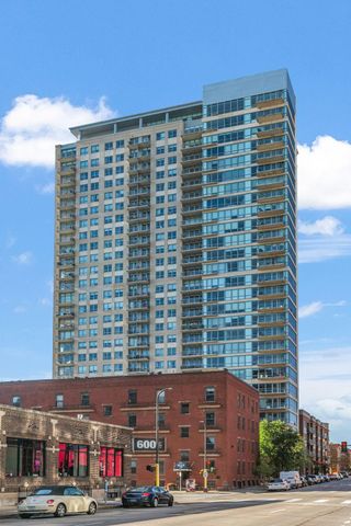 929 Portland Avenue 2005, Minneapolis, MN 55404