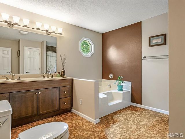 716 Sundance Trail, Troy, IL 62294