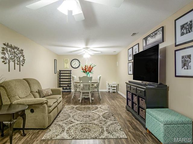 716 Sundance Trail, Troy, IL 62294