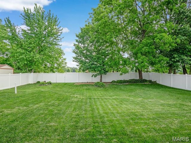 716 Sundance Trail, Troy, IL 62294