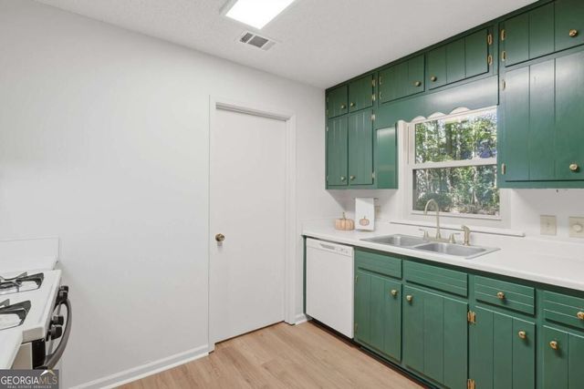 6292 Lively Way, Cumming, GA 30040