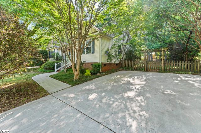 52 Charterhouse Avenue, Piedmont, SC 29673