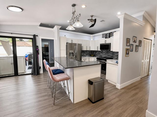 6995 NW 5TH Avenue, Boca Raton, FL 33487