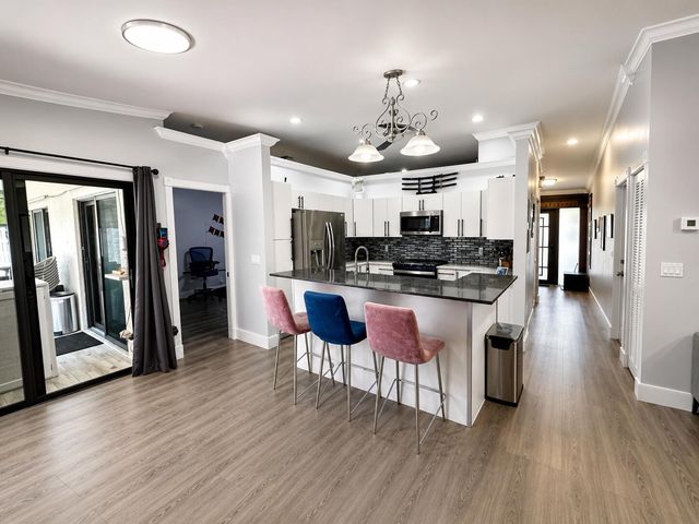 6995 NW 5TH Avenue, Boca Raton, FL 33487