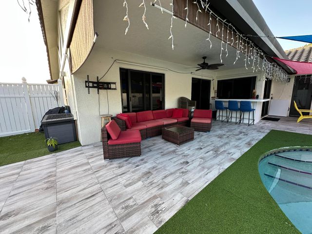 6995 NW 5TH Avenue, Boca Raton, FL 33487