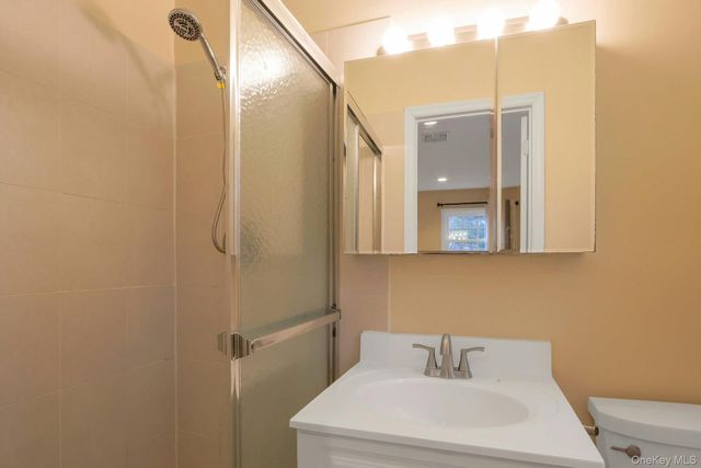 2 Rone Court, New City, NY 10956