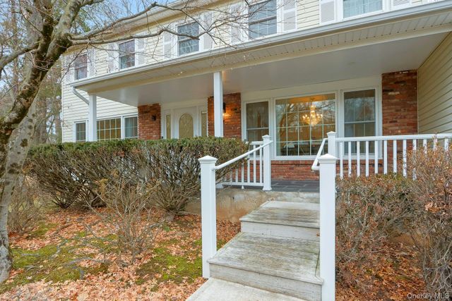 2 Rone Court, New City, NY 10956