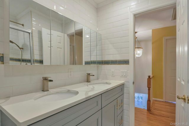 2 Rone Court, New City, NY 10956