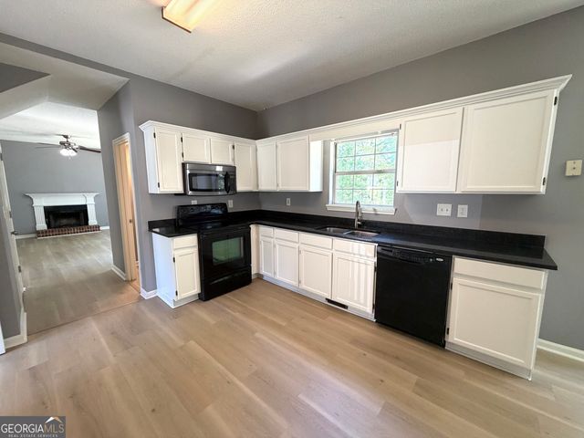 2205 Springer Walk, Lawrenceville, GA 30043