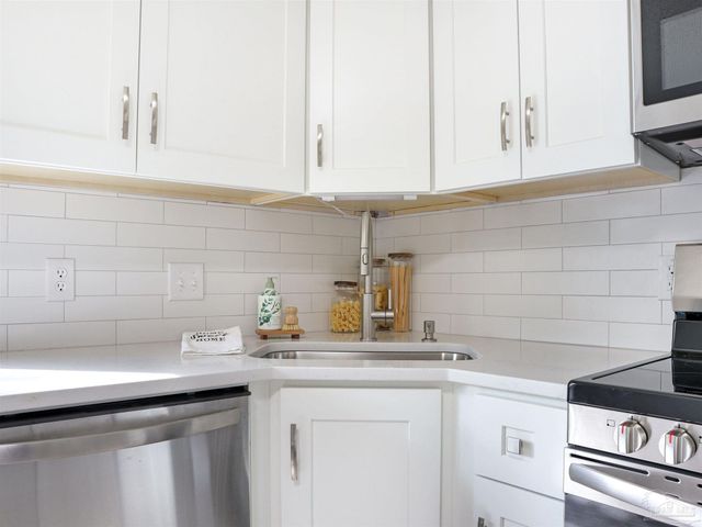 2811 Langley Ave 221, Pensacola, FL 32504