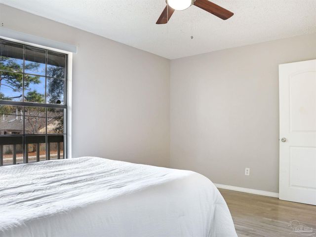 2811 Langley Ave 221, Pensacola, FL 32504