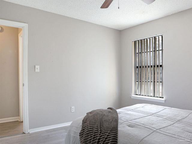 2811 Langley Ave 221, Pensacola, FL 32504