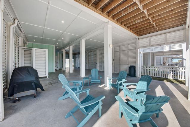 3815 Sea Breeze Lane, Galveston, TX 77554